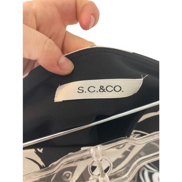 S.C. & CO Ladies' Skort Pull-On, Tummy Control Waistband Multi (Black Floral) - Picture 3 of 6